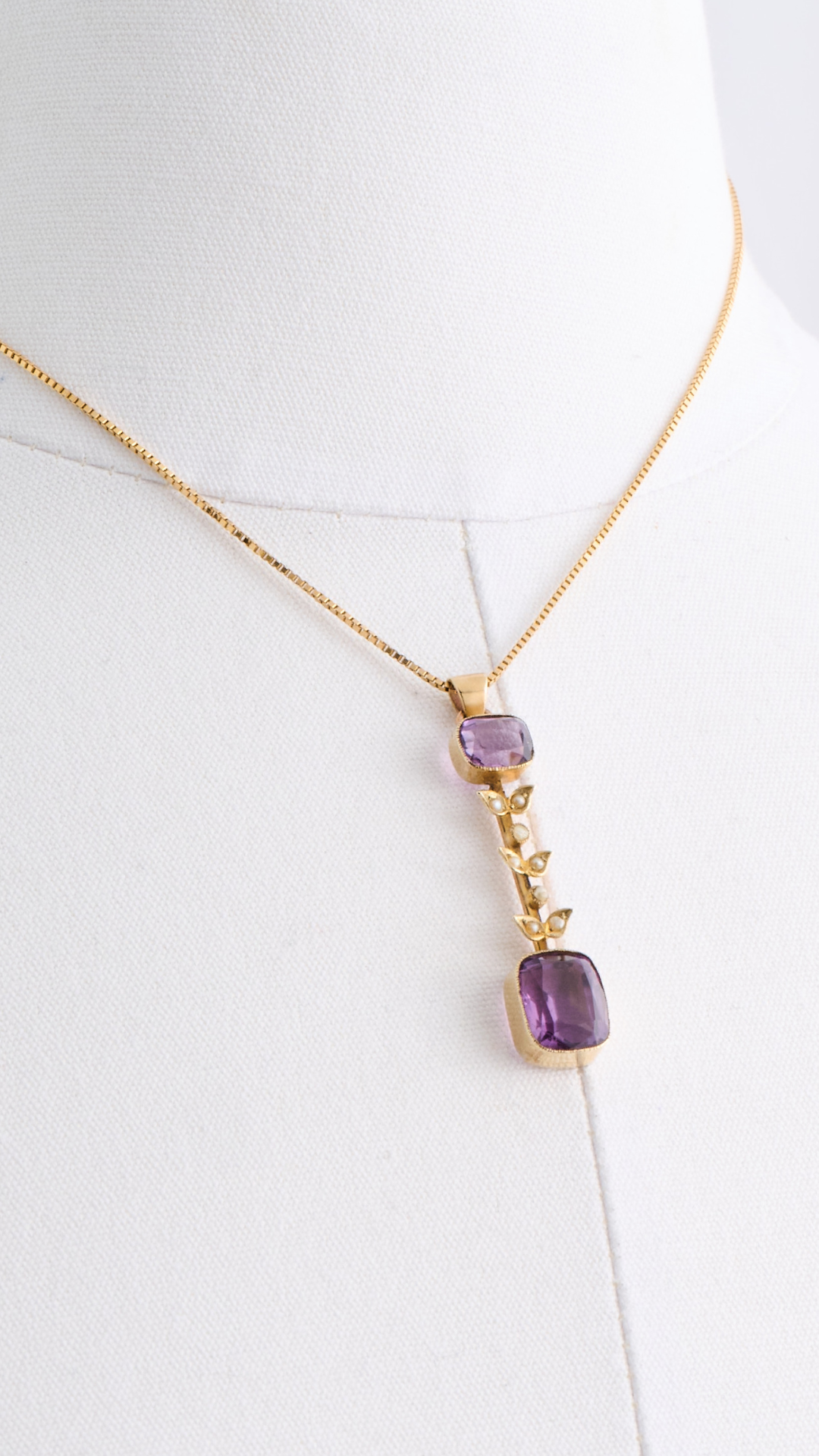 9ct Gold Drop necklace