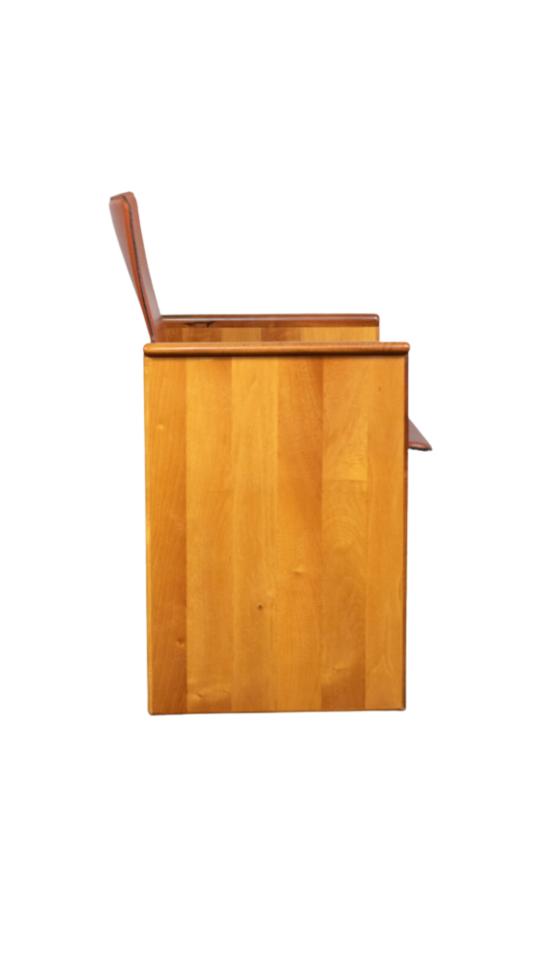 I100 Wood & Leather Chairs