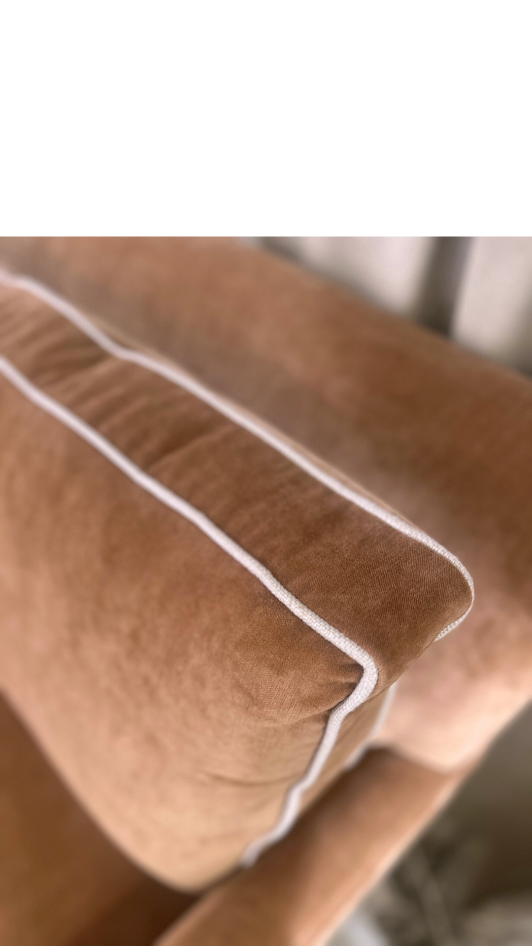 3907-32 Two Cushion Sofa