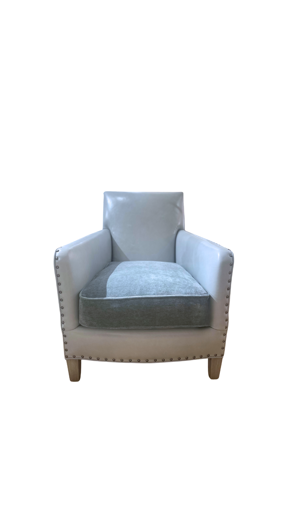 L3100-01 Leather Chair