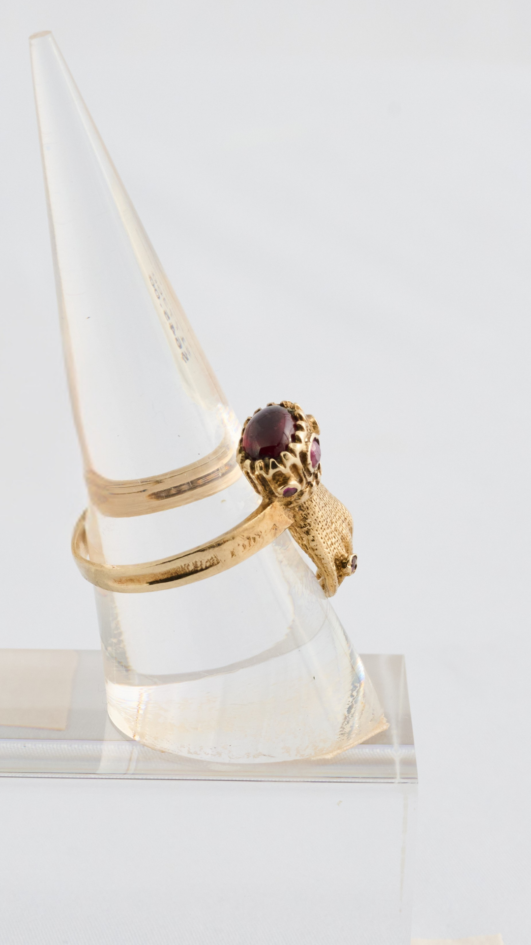 816 Ruby&Garnet Hand Ring