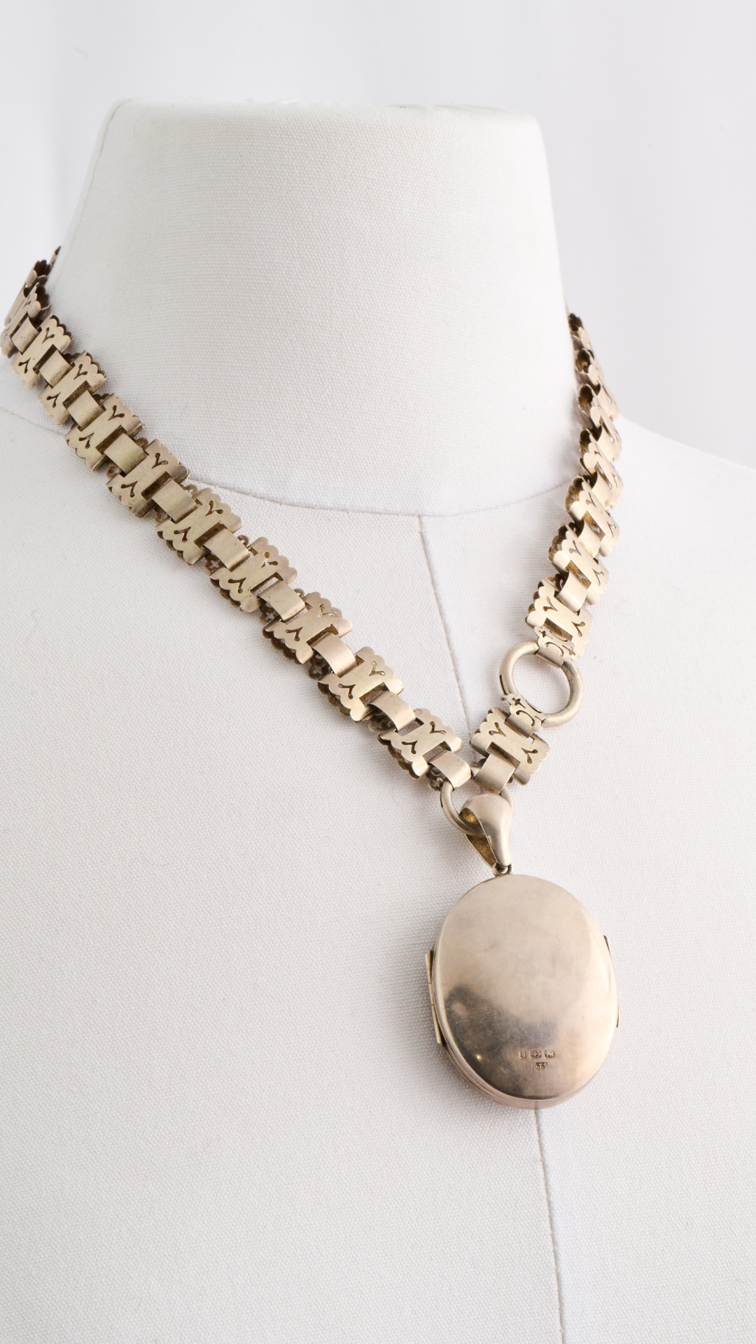 120 Victorian Silver Oval Locket