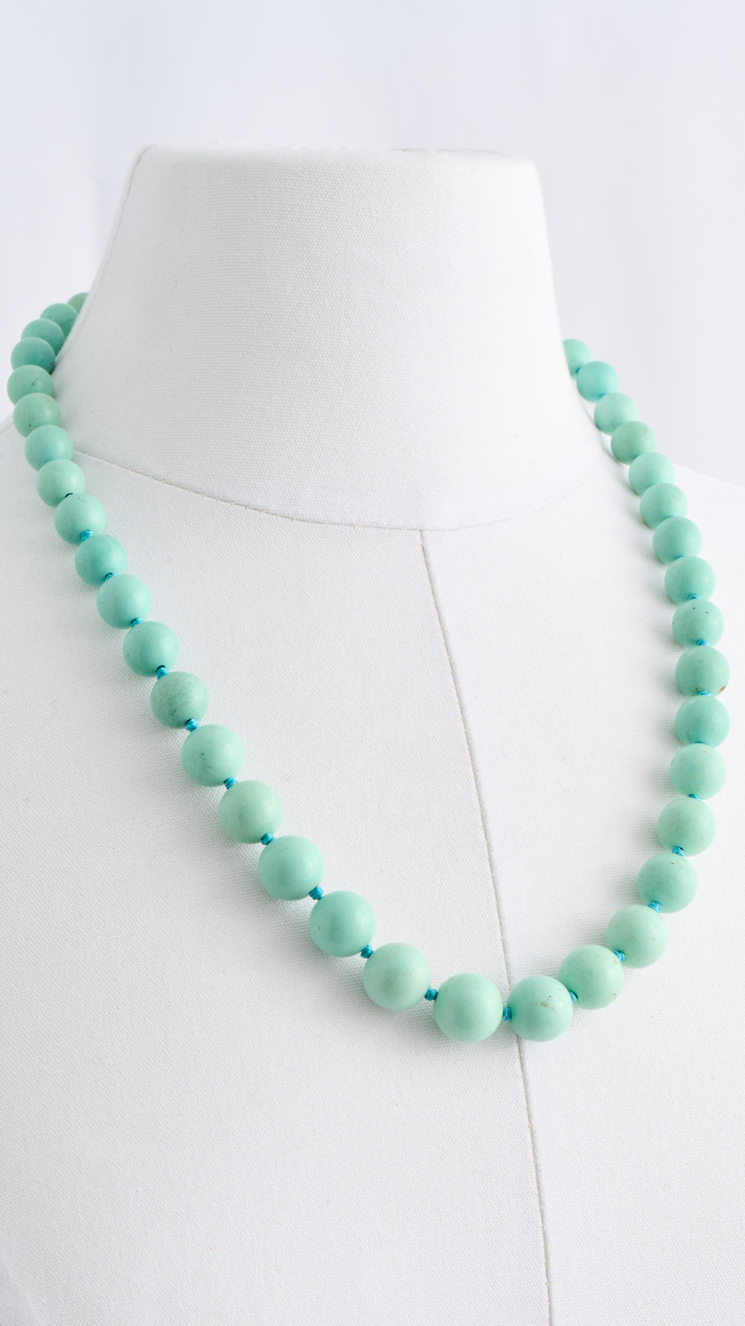 23'' Turquoise Bead Necklace