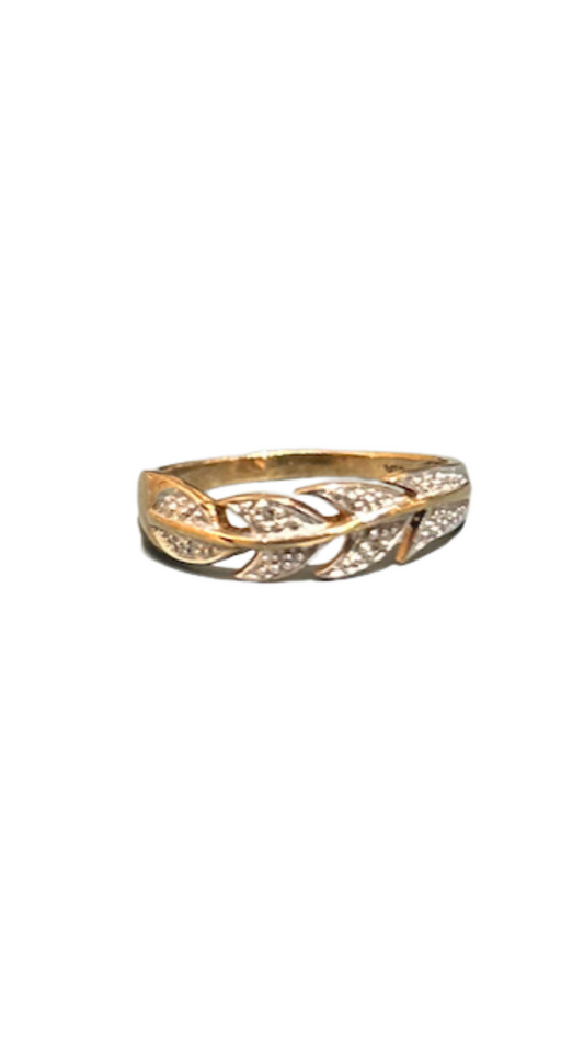 711 White & Yellow Gold Ring