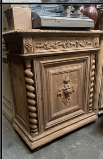 L735 Carved Oak Enfilade Buffet