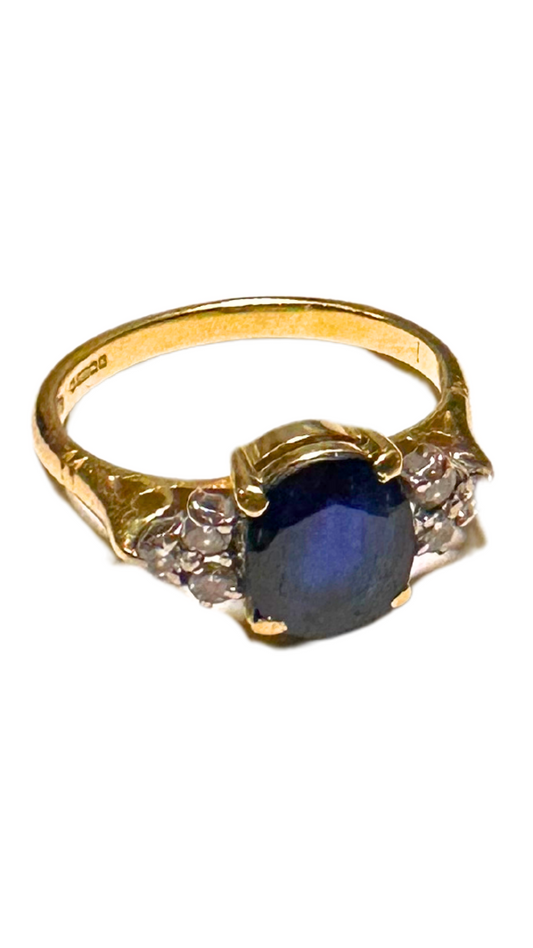 1009 9ct  Sapphire Ring