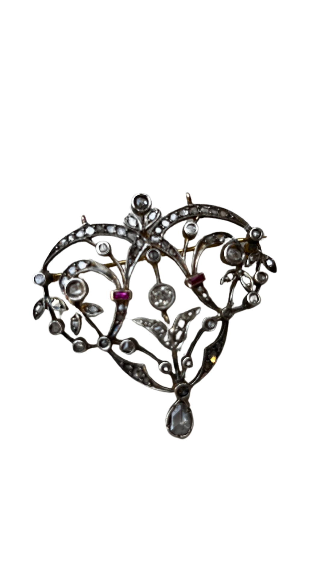 136 VariCut Synthetic Brooch