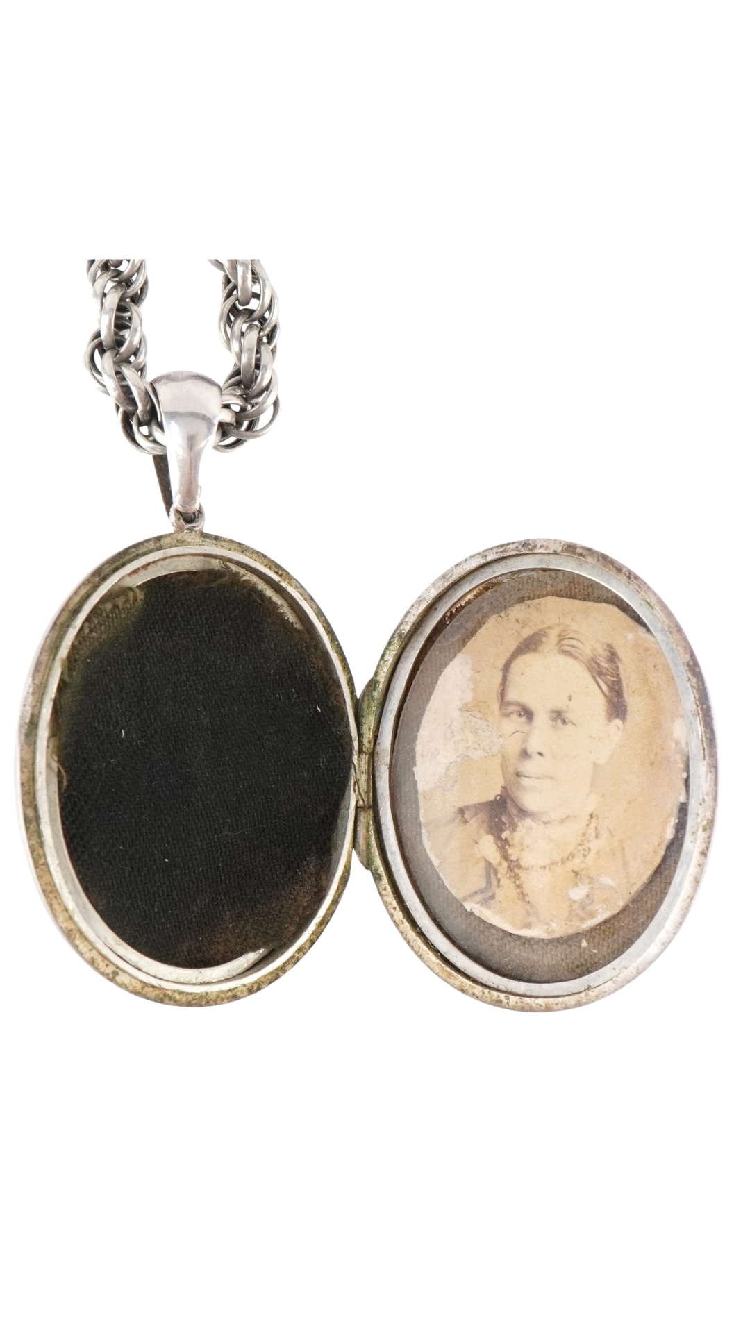 4603 Chinoiserie Engraved Locket Necklace