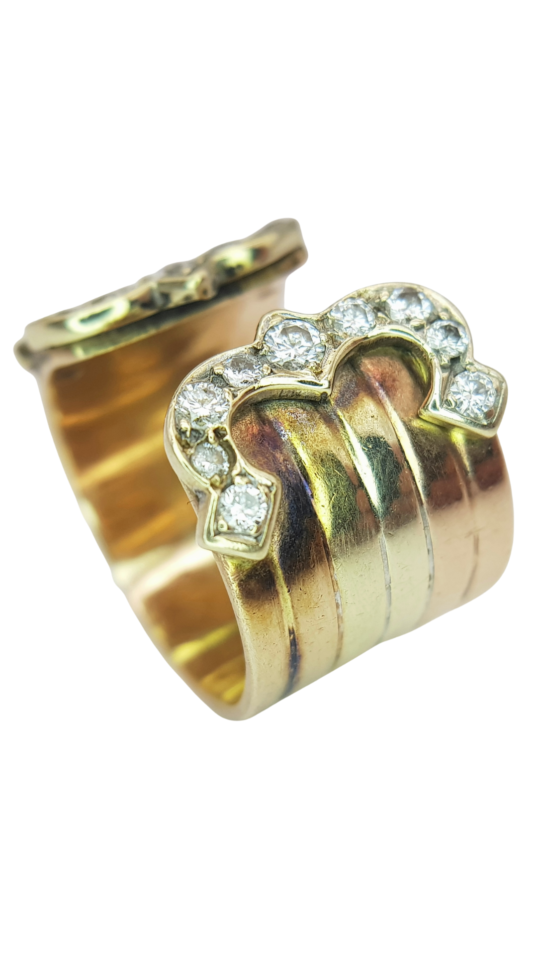 187 Buckle Diamond Ring