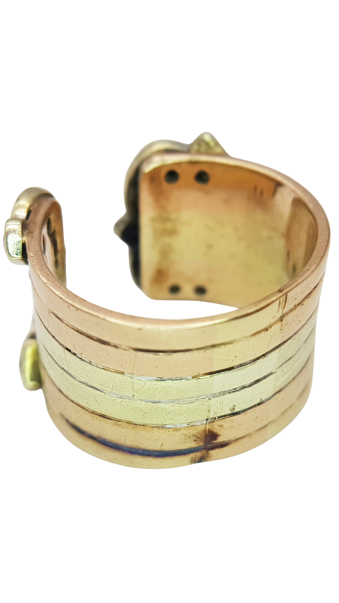 187 Buckle Diamond Ring