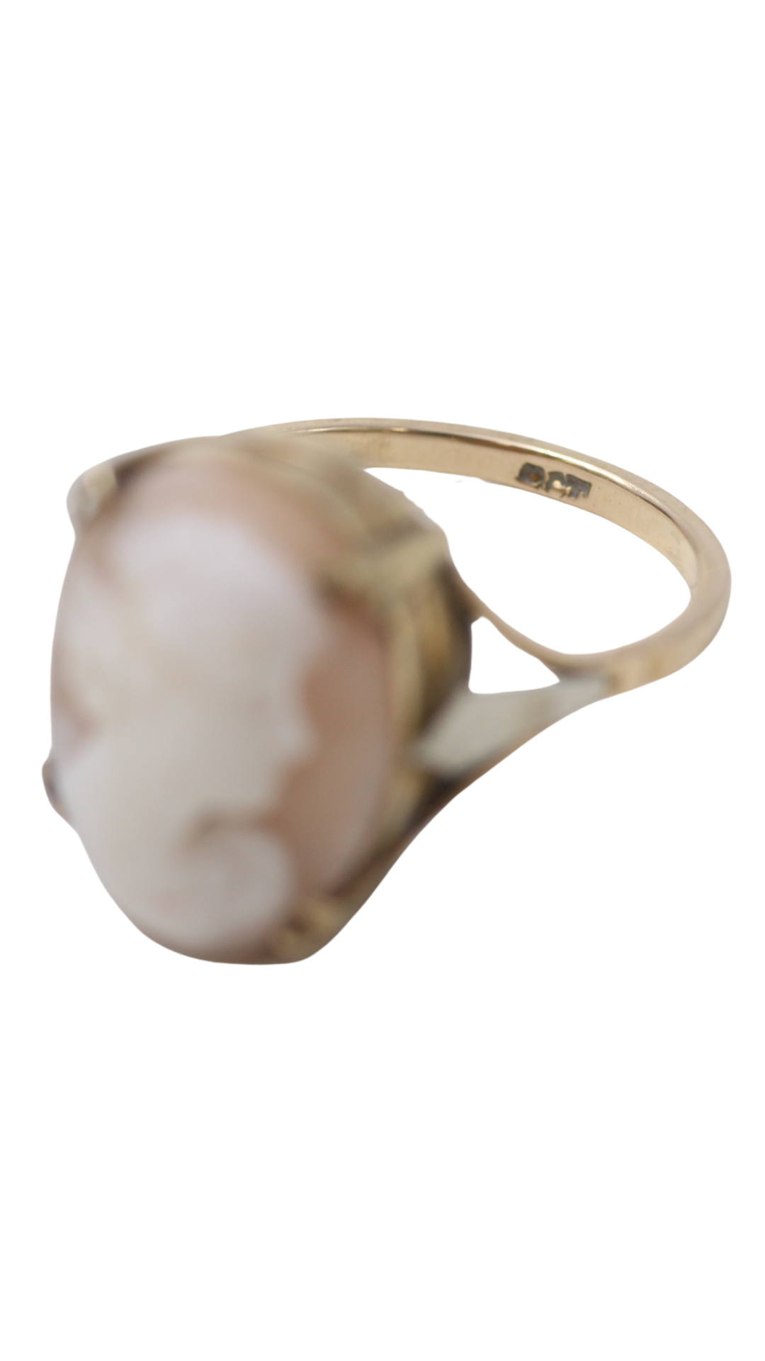 28 Cameo Ring