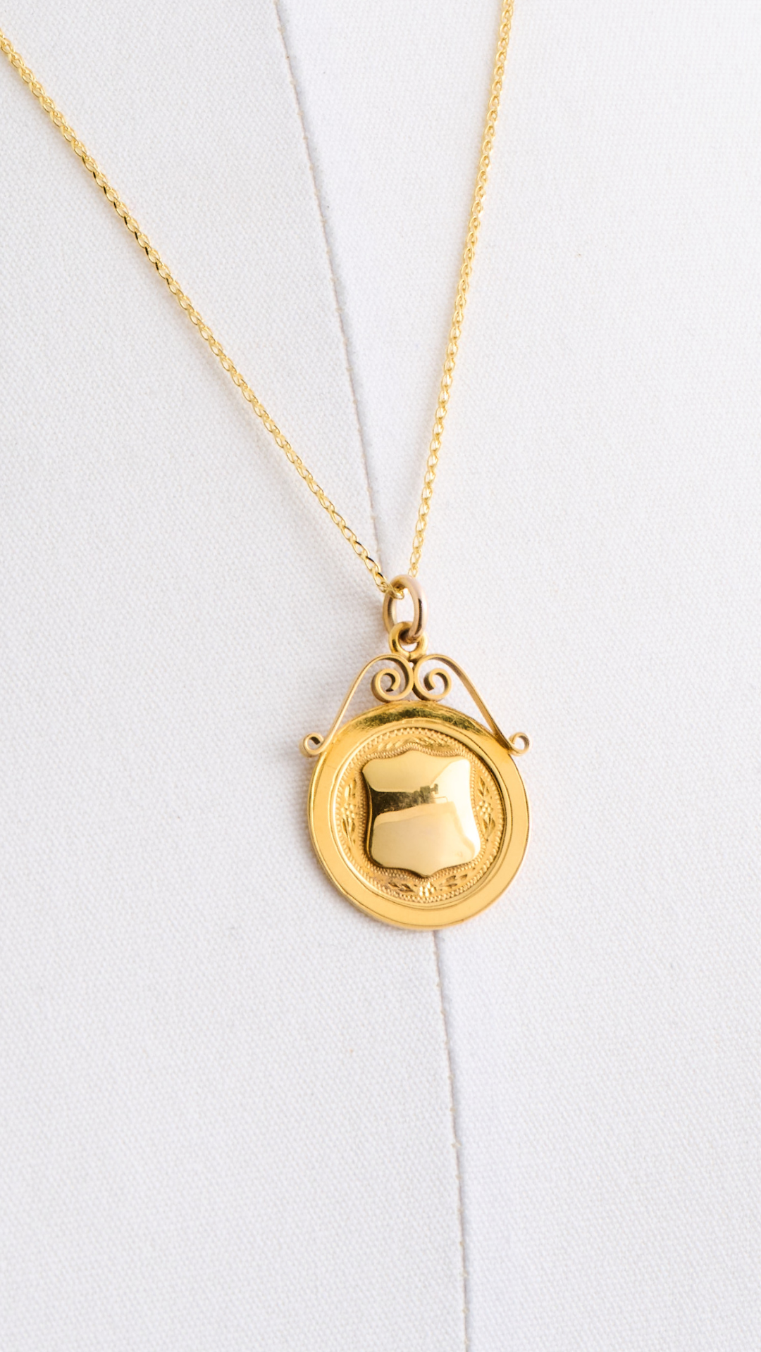 14k Gold Pendant Necklace