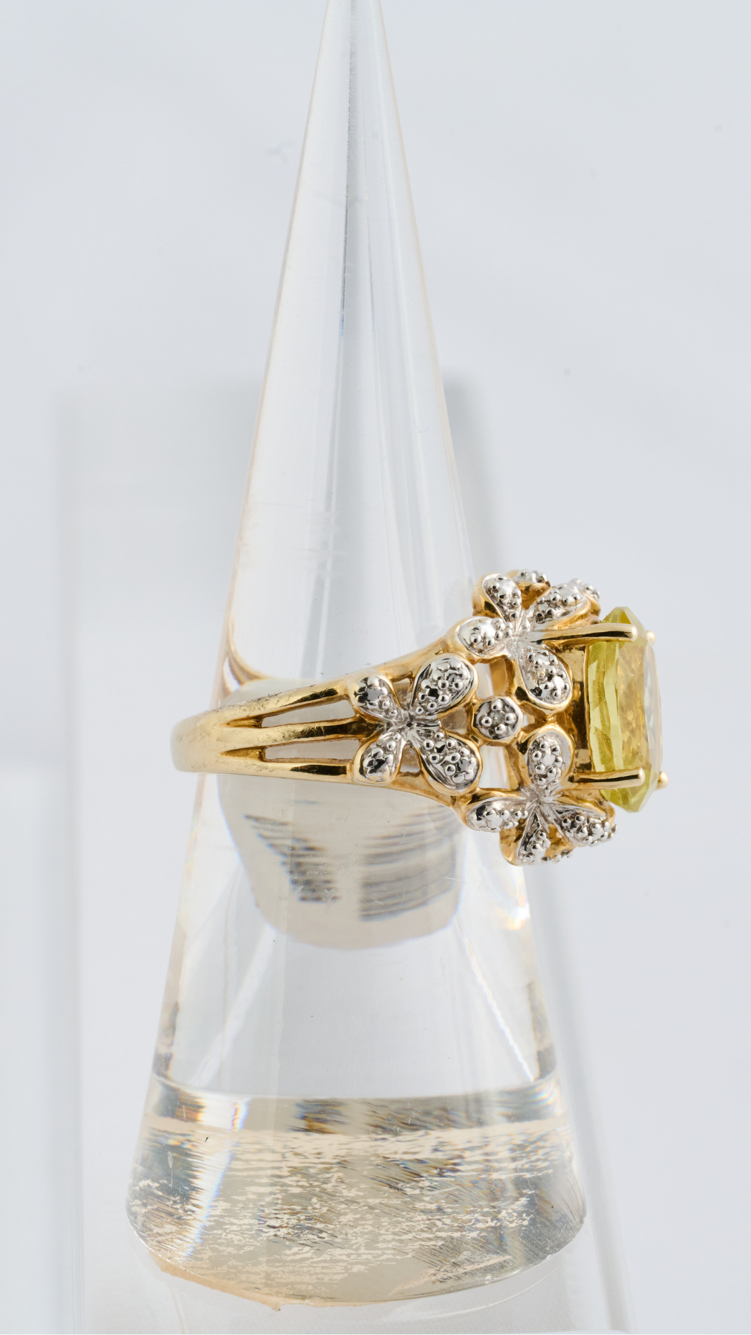 110 Citrine Floral Cocktail Ring