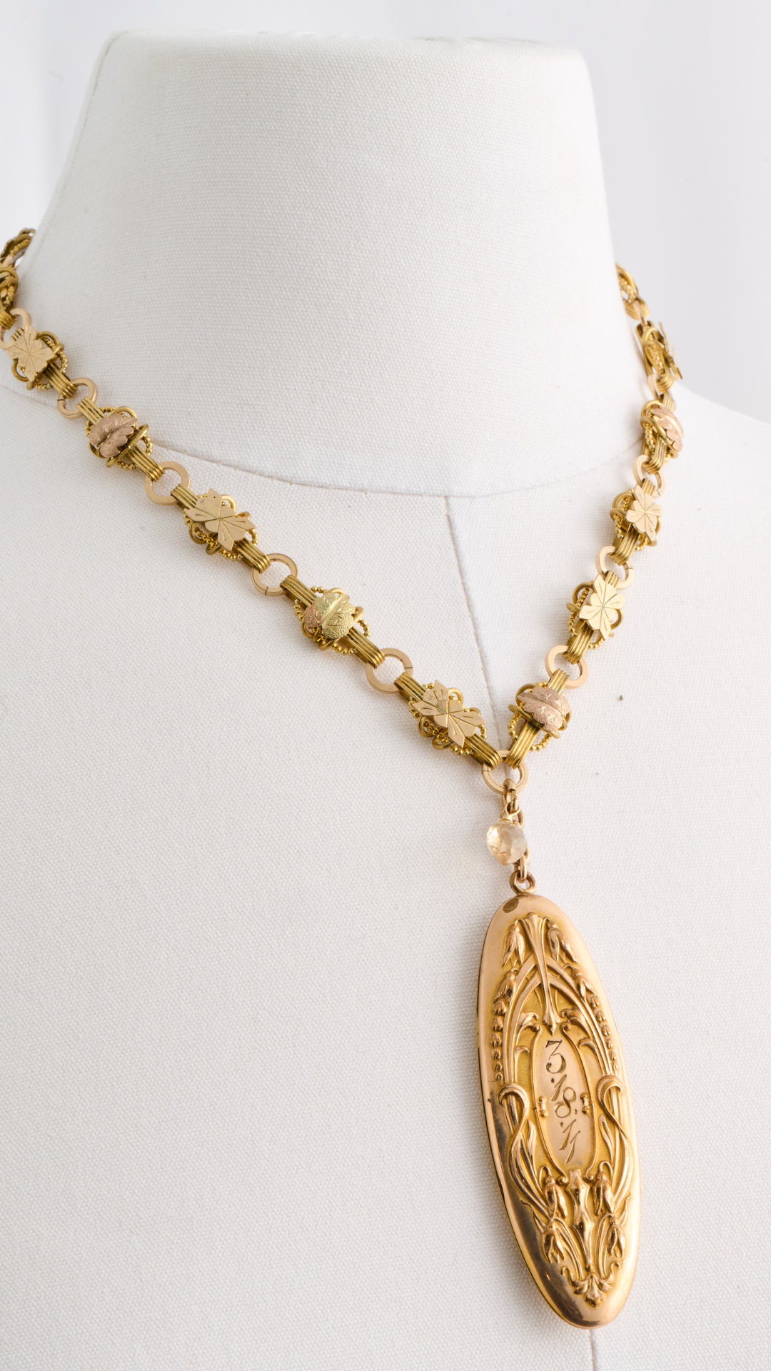 Chain 9ct Gold w/Vintage Plate Locket