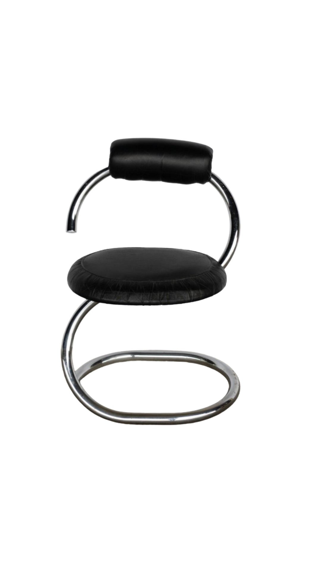 I45 2 Round Design Chairs