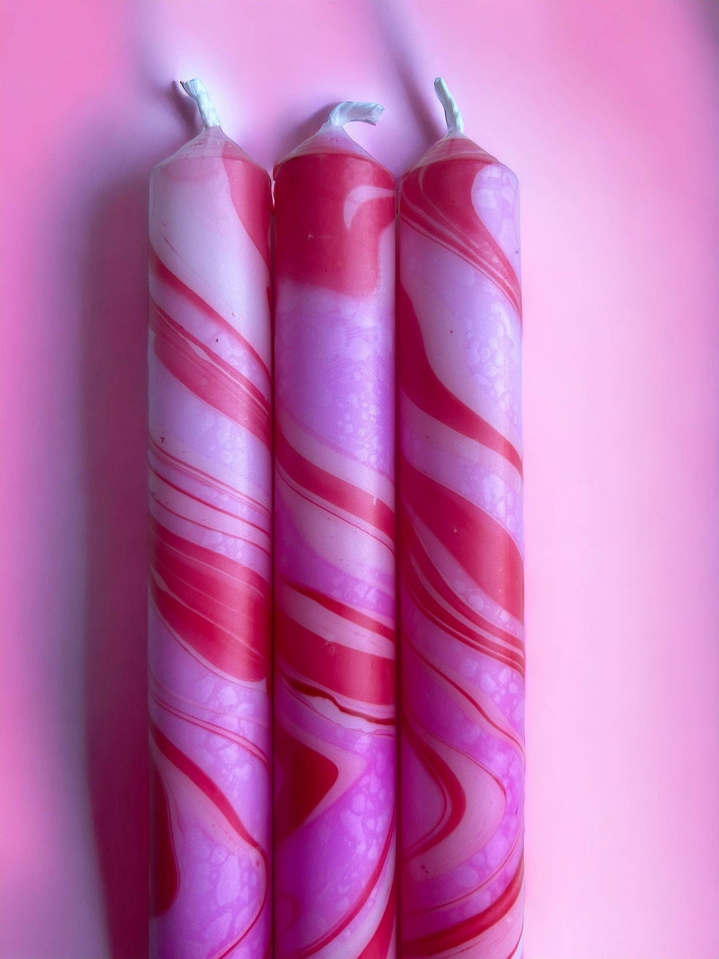 MAGENTA EMBRACE -  Marbled Dinner Candle Trio