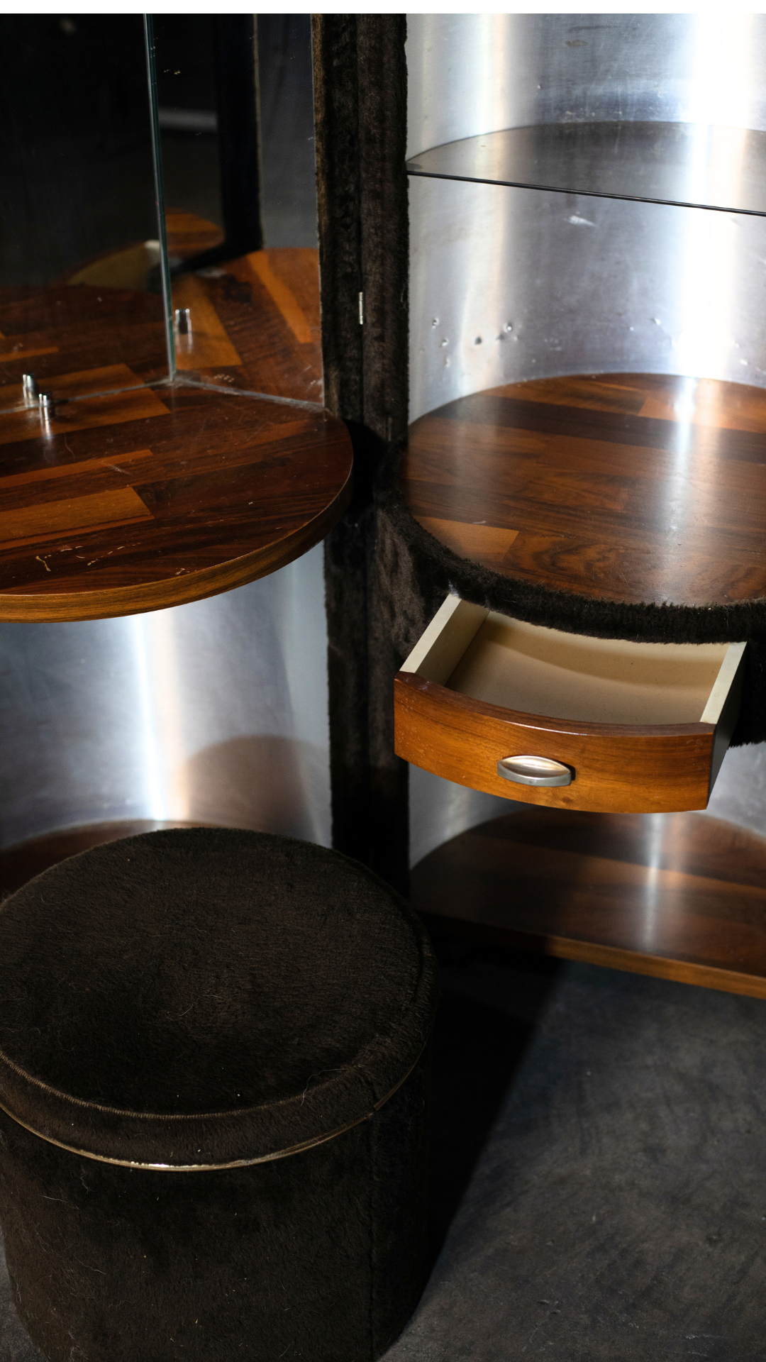 Compact Fur Vanity