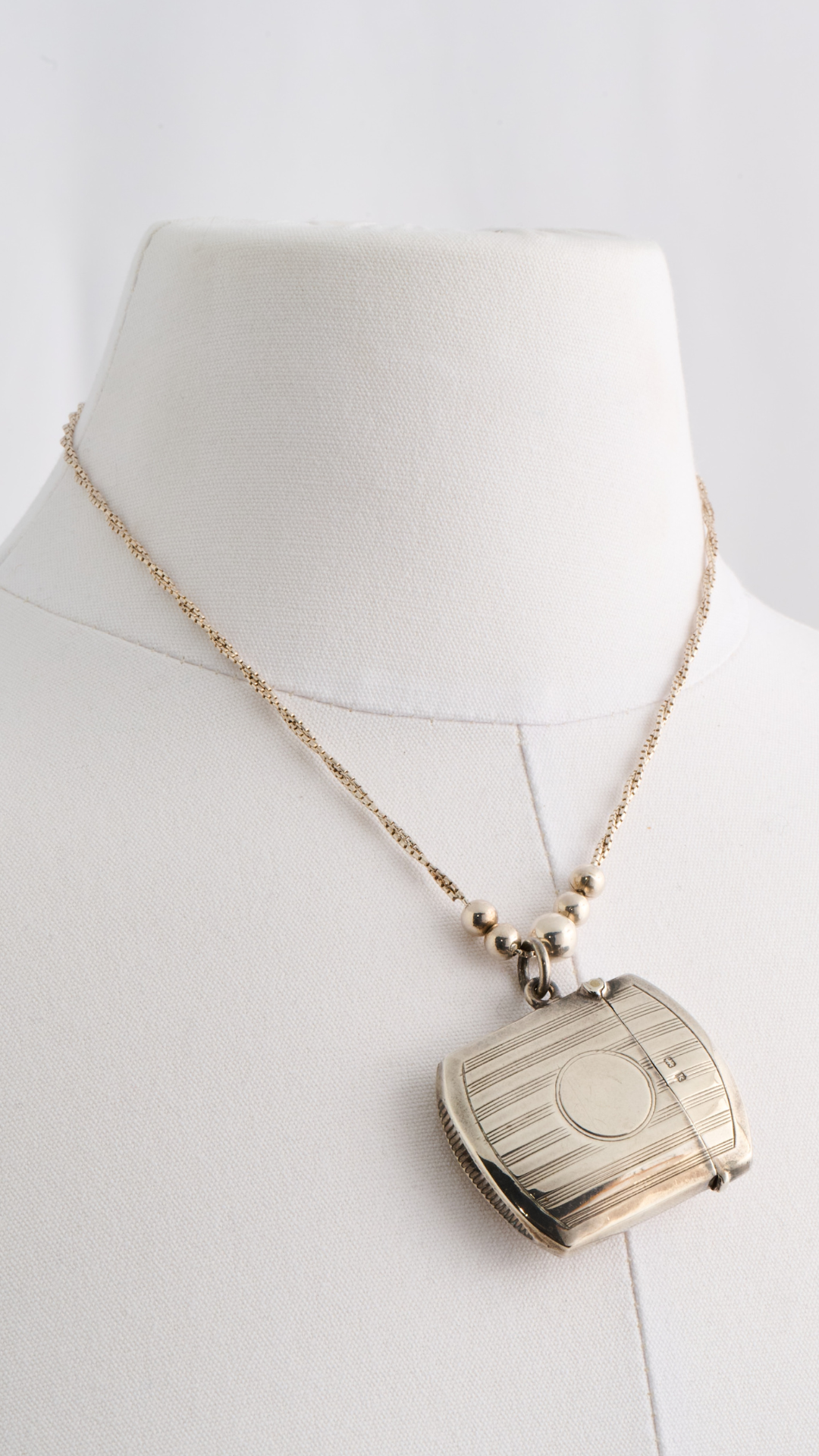 Ooh Neck Mess "The Perfect Match"