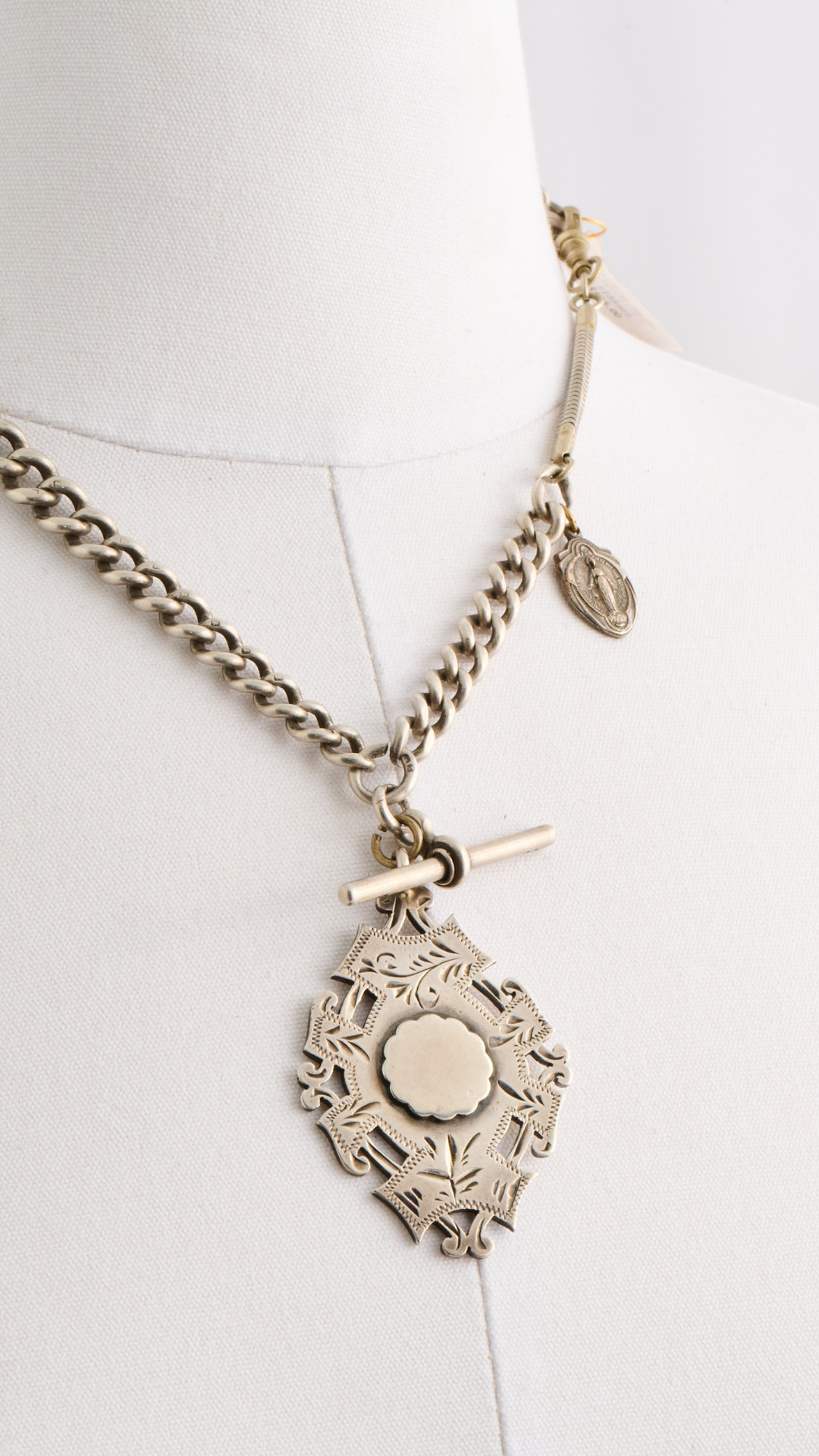 OOH Neckmess Vintage Watch Chain w/Fob & Meallion