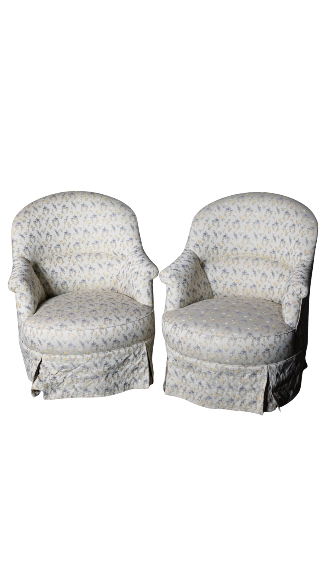L503 Pair of Grandma Chairs