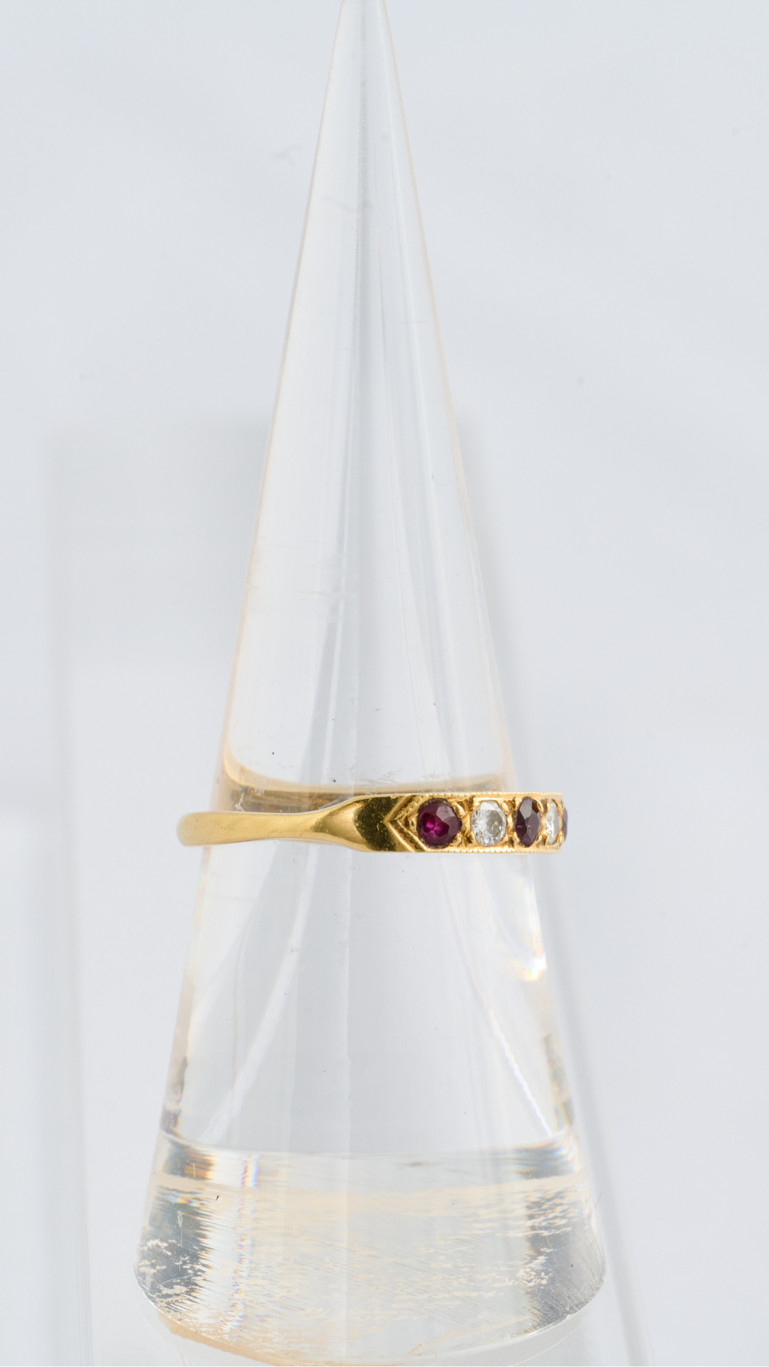 18ct Ruby & Diamond Ring