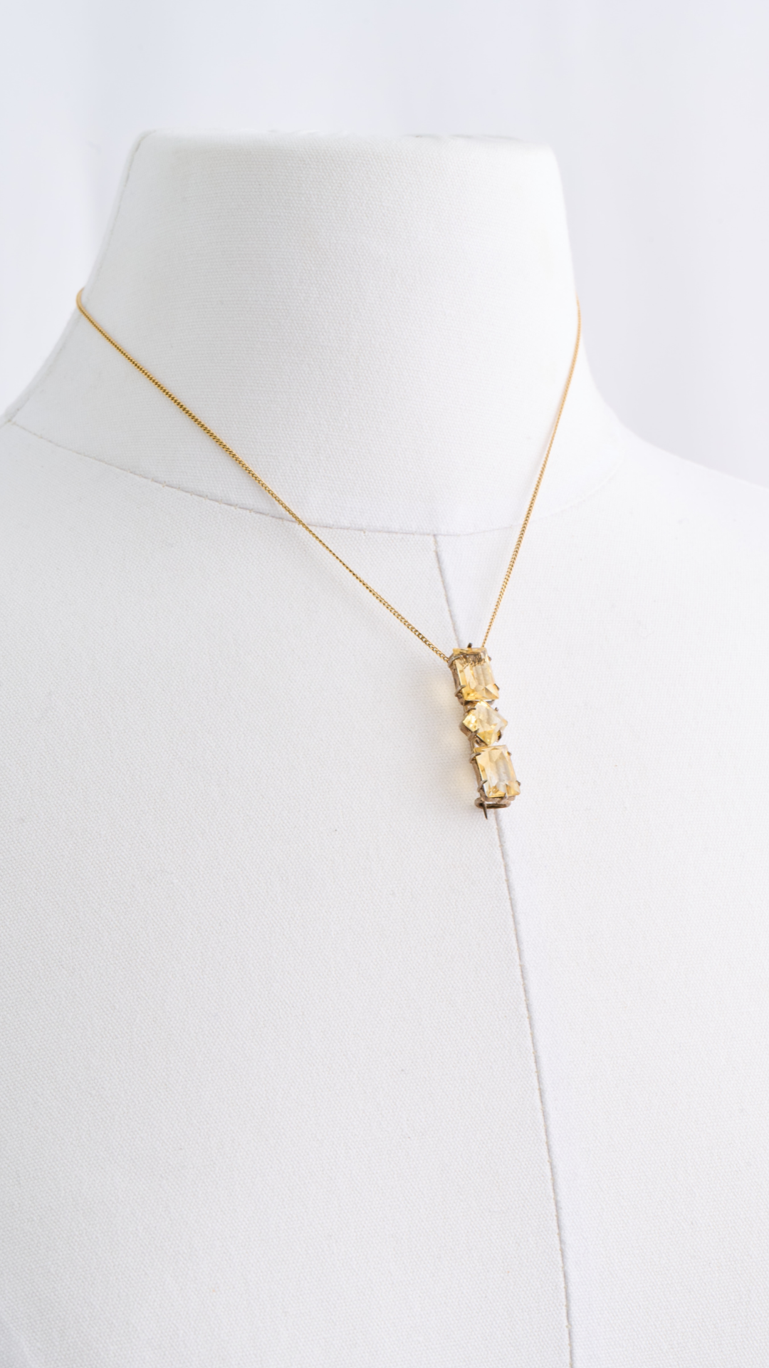 600 Citrine Pin Necklace