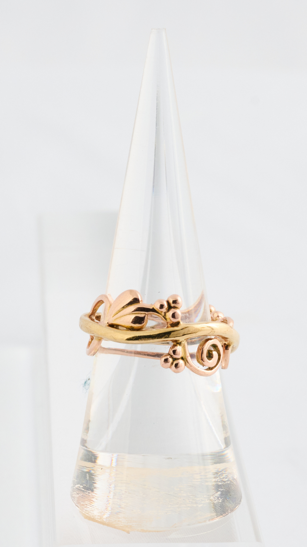 249 Clogau Leaf Design Ring