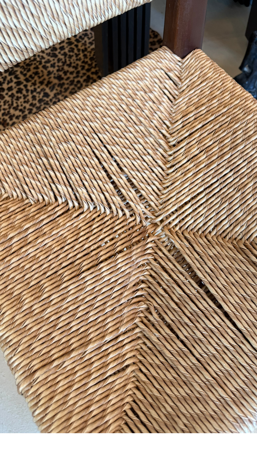 Cisantana Chair