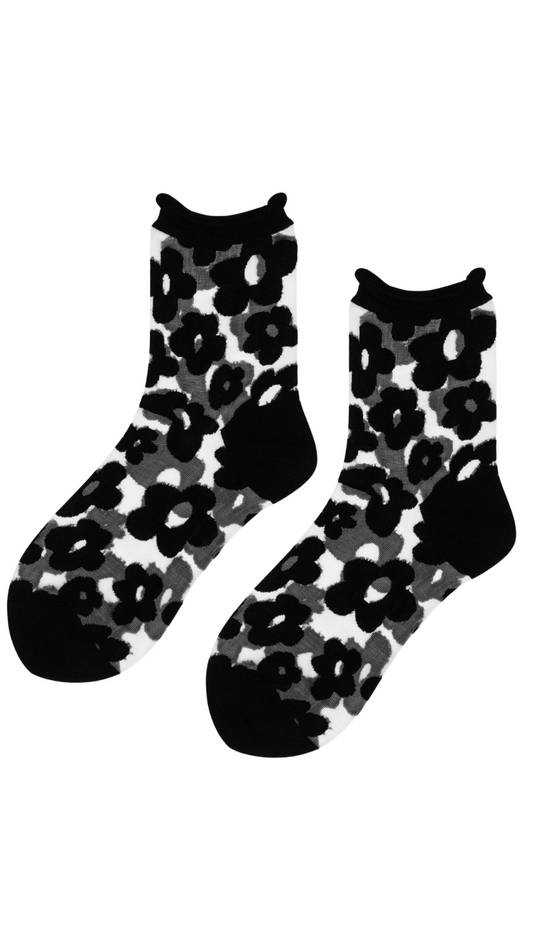 Pop Sheer Black Short Crew Sock