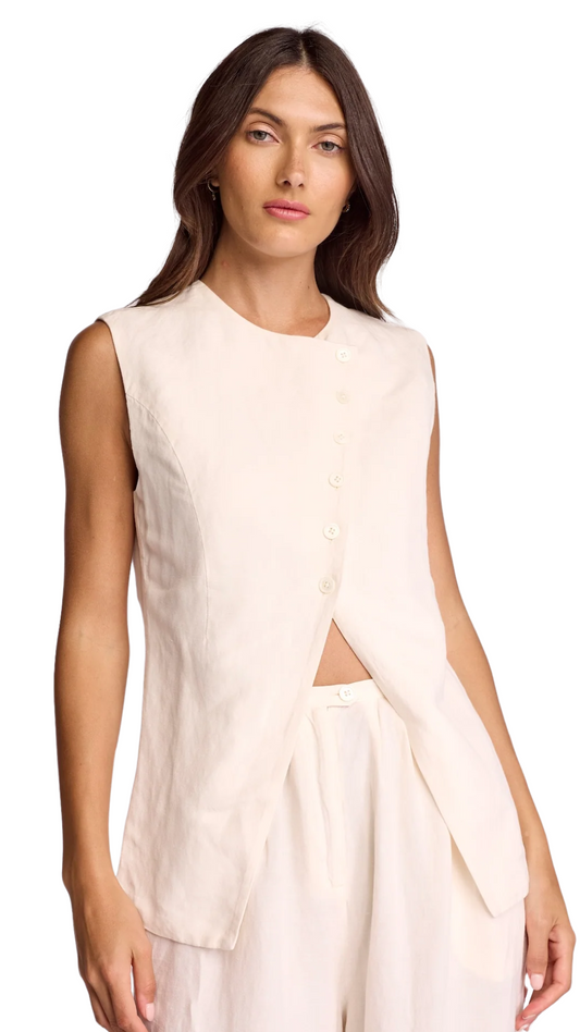 Isolde Vest