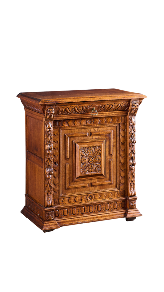 L650 Oak End Table
