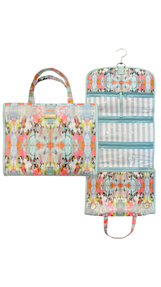 Brooks Avenue Hanging Travel Case