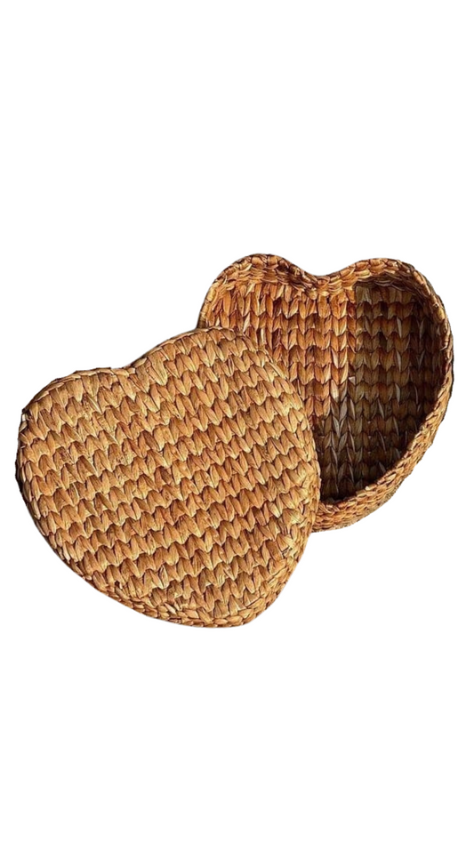 043 Heart Shape Basket