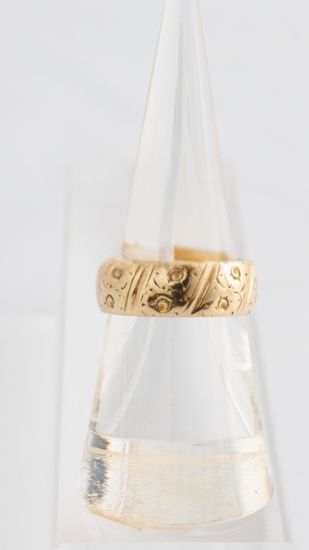488 9ct GLD Band Ring