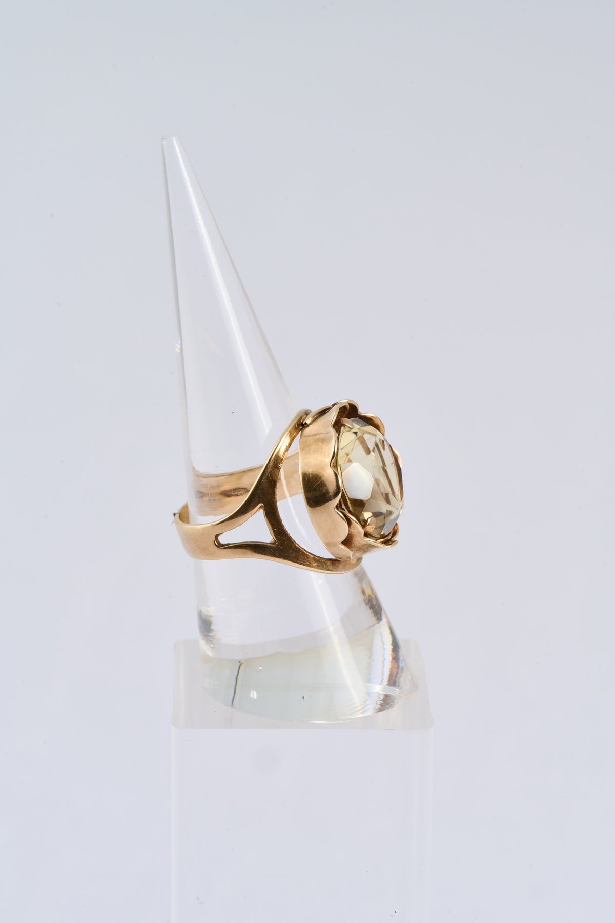 813 Citrine Ring