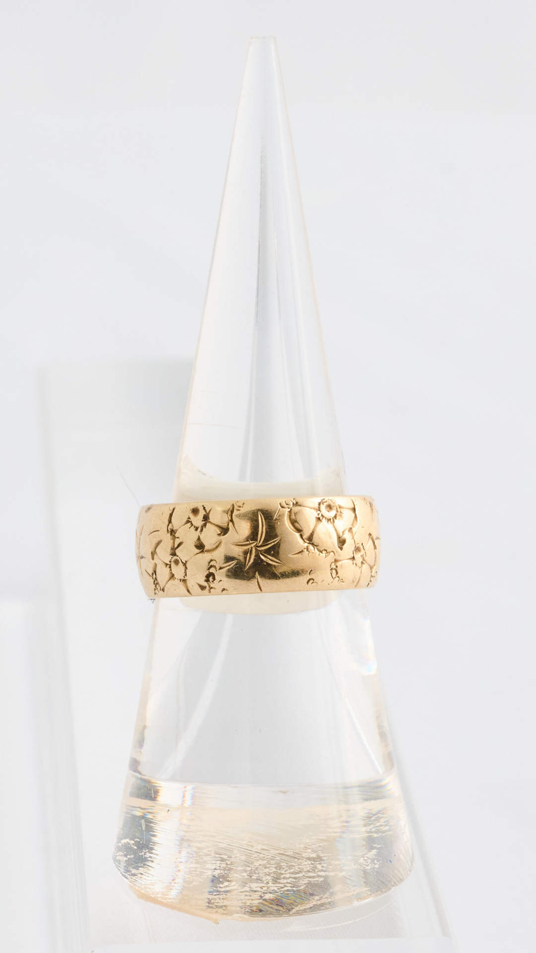 288 Etched Gold Ring