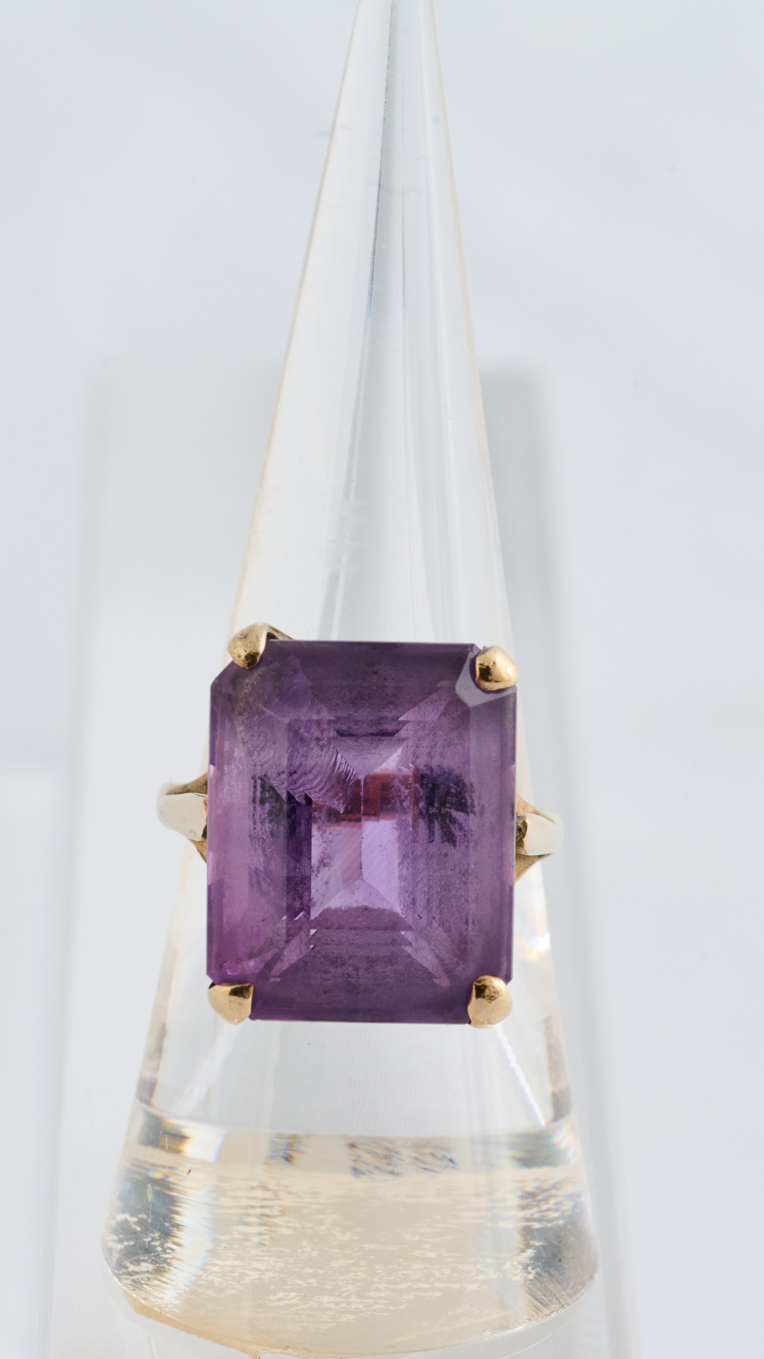 587 Amethyst Ring