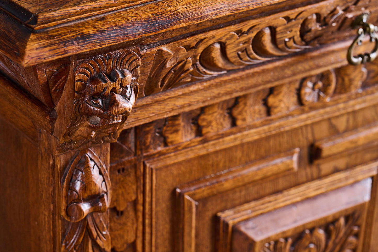L650 Oak End Table