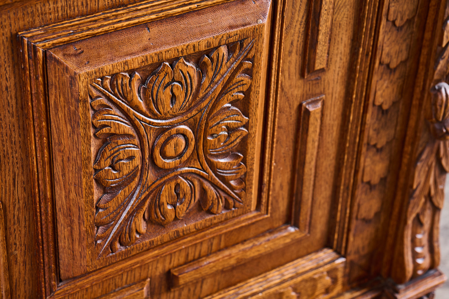 L650 Oak End Table