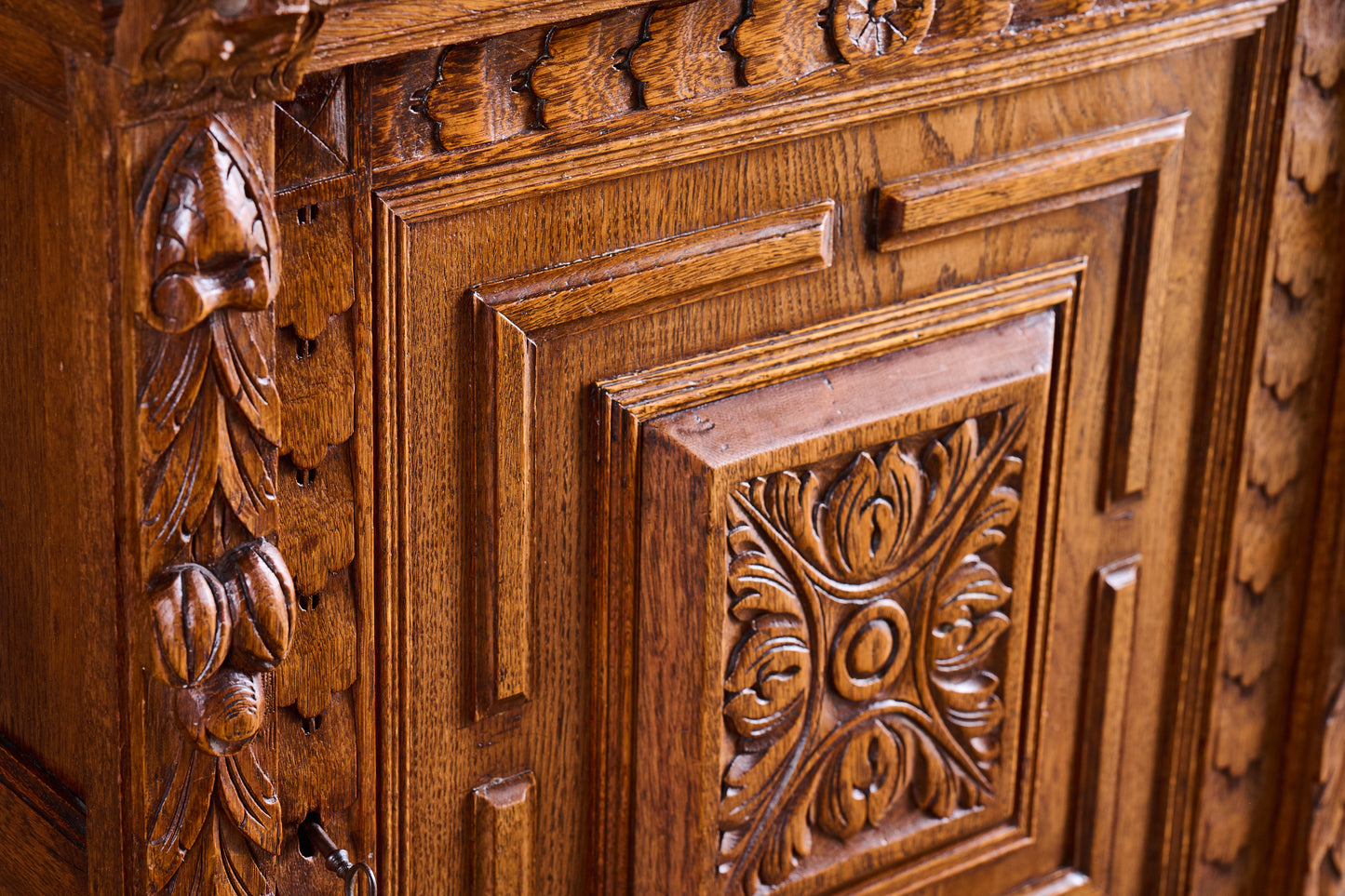 L650 Oak End Table