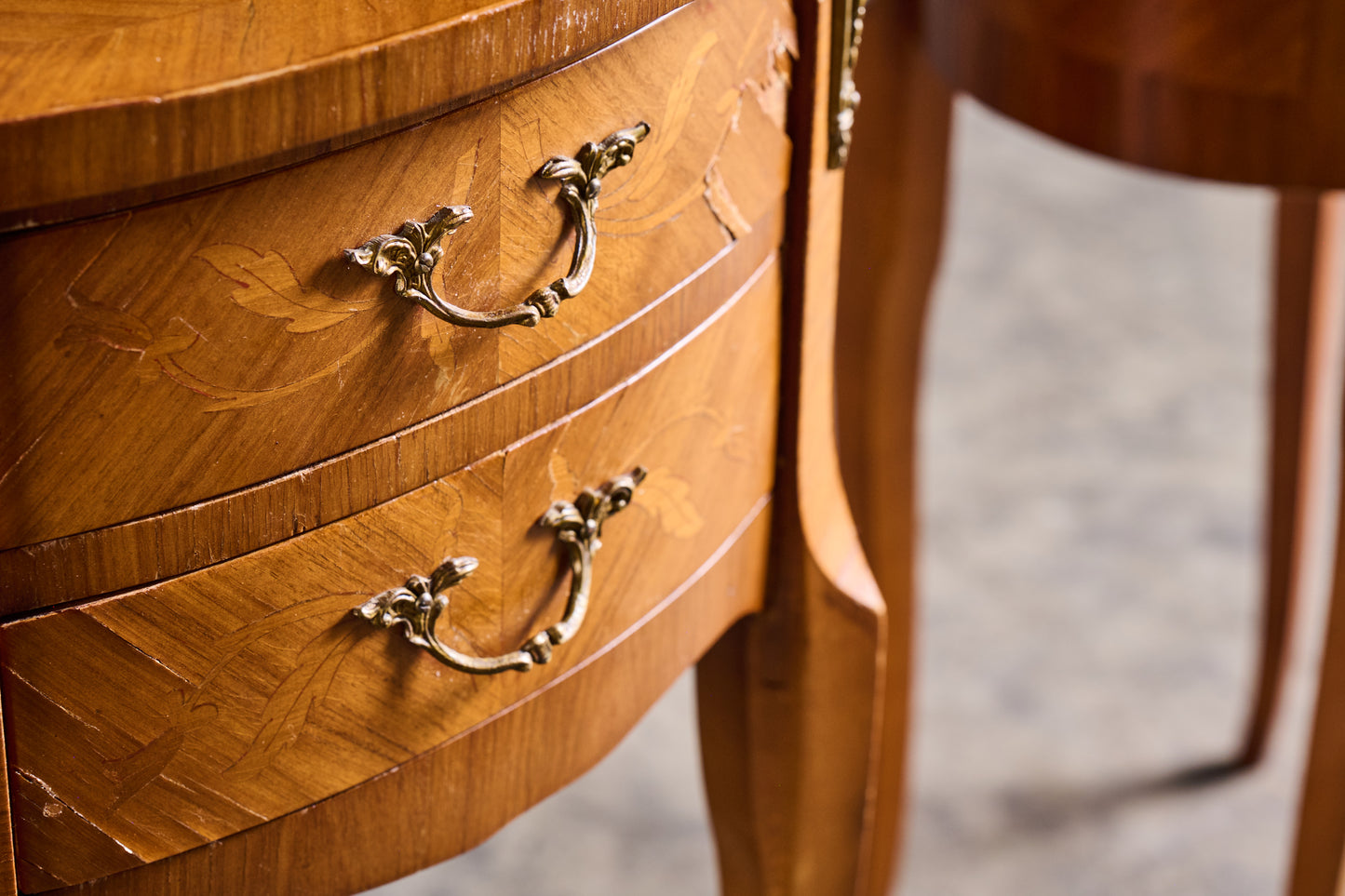 L657 Pair of Inlay Bedside Tables