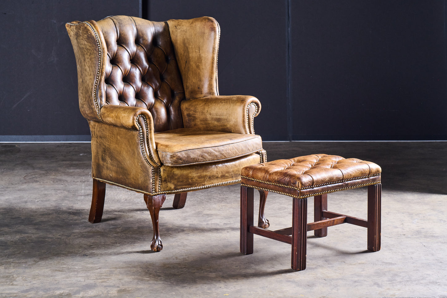 L658 Leather Wing Chair & Ottoman