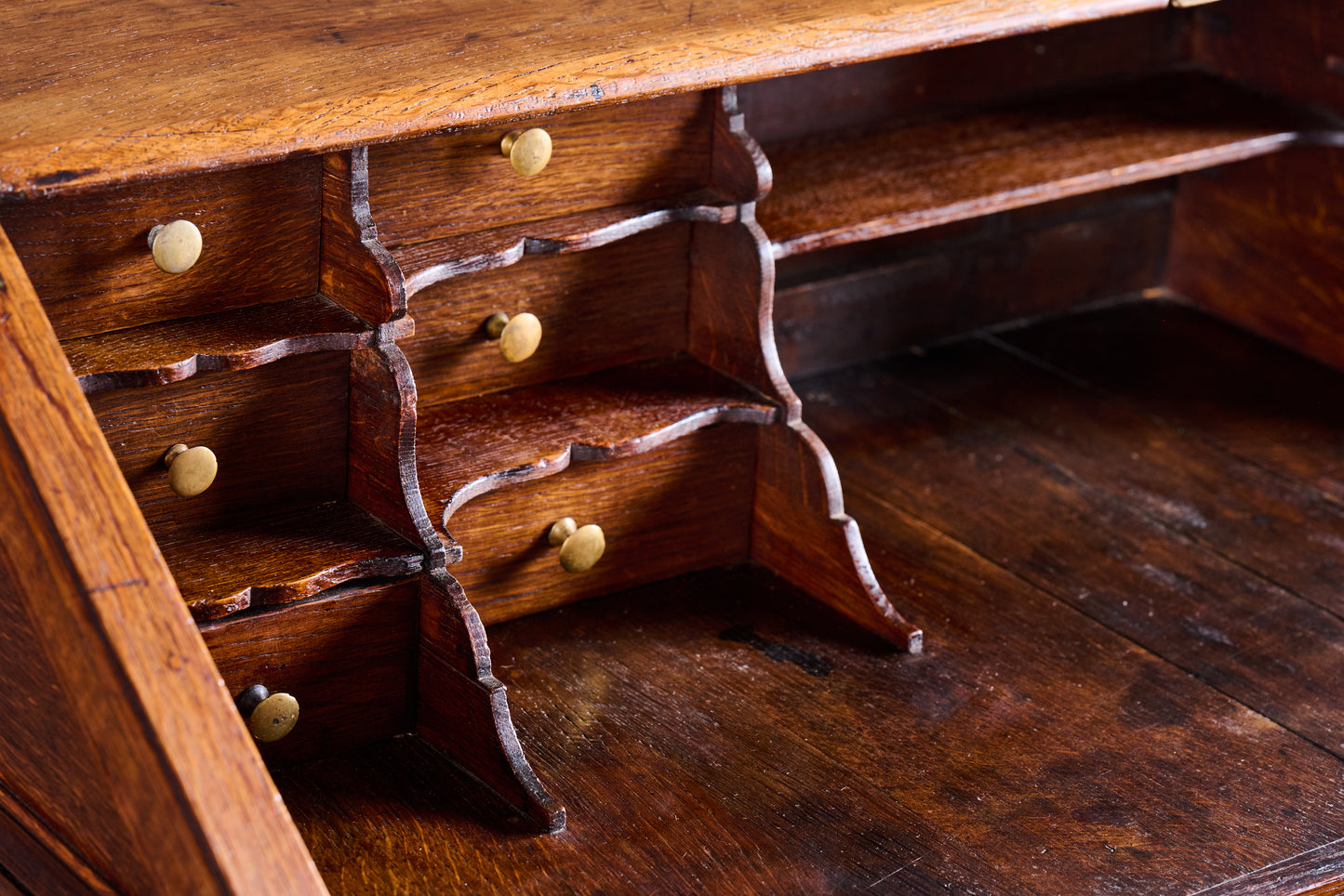 L659 Oak Desk