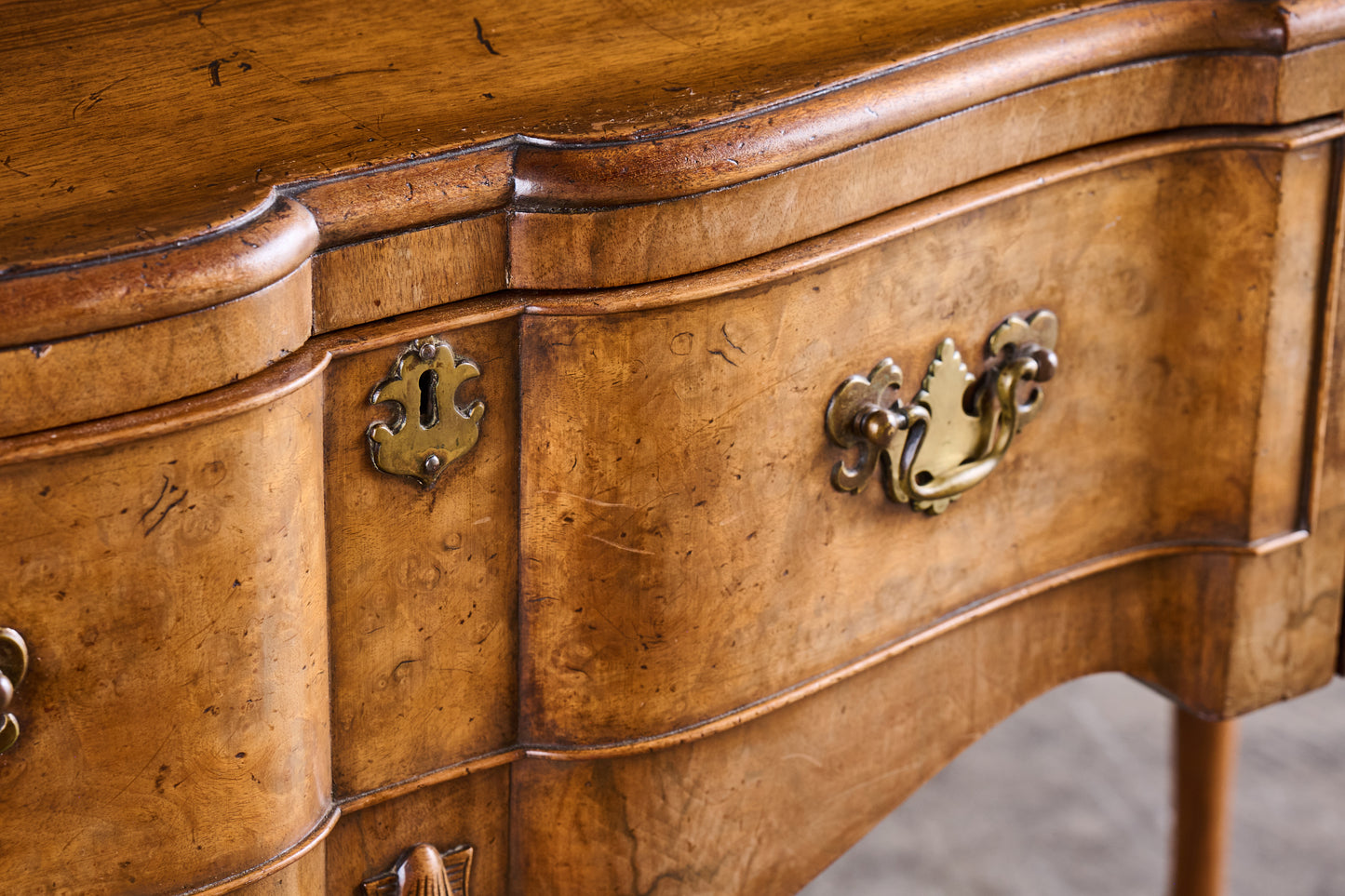A404 Serpentine Sideboard Dresser Base