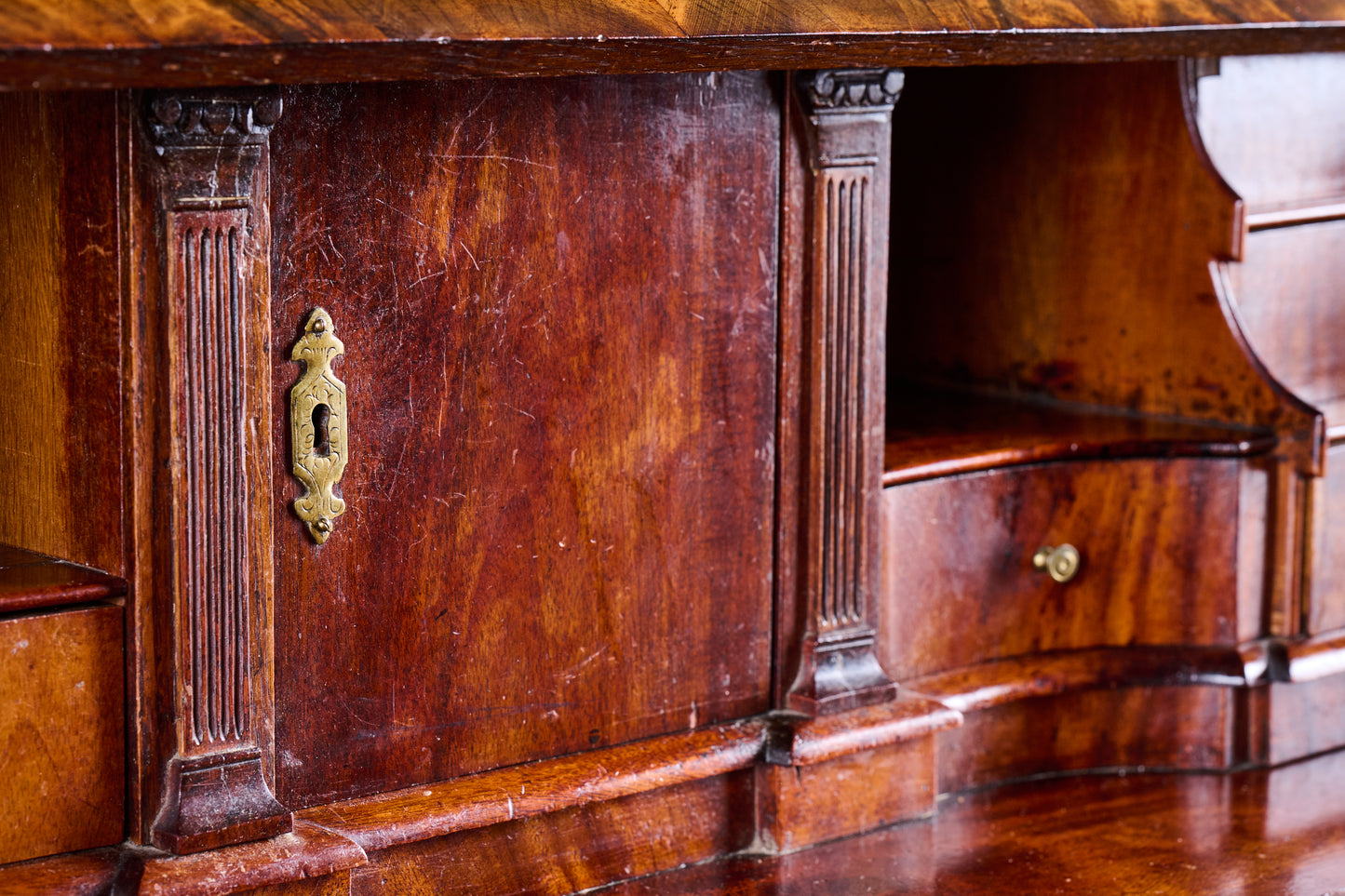 CA1090 Mahogany Continental Cylindrical Bureau