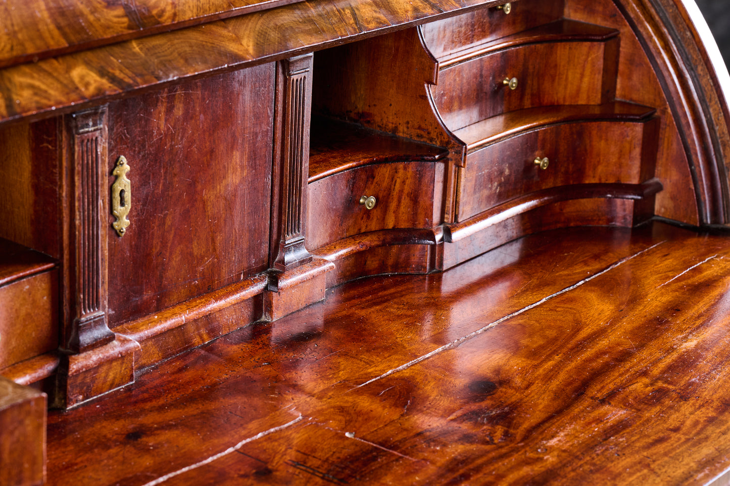 CA1090 Mahogany Continental Cylindrical Bureau