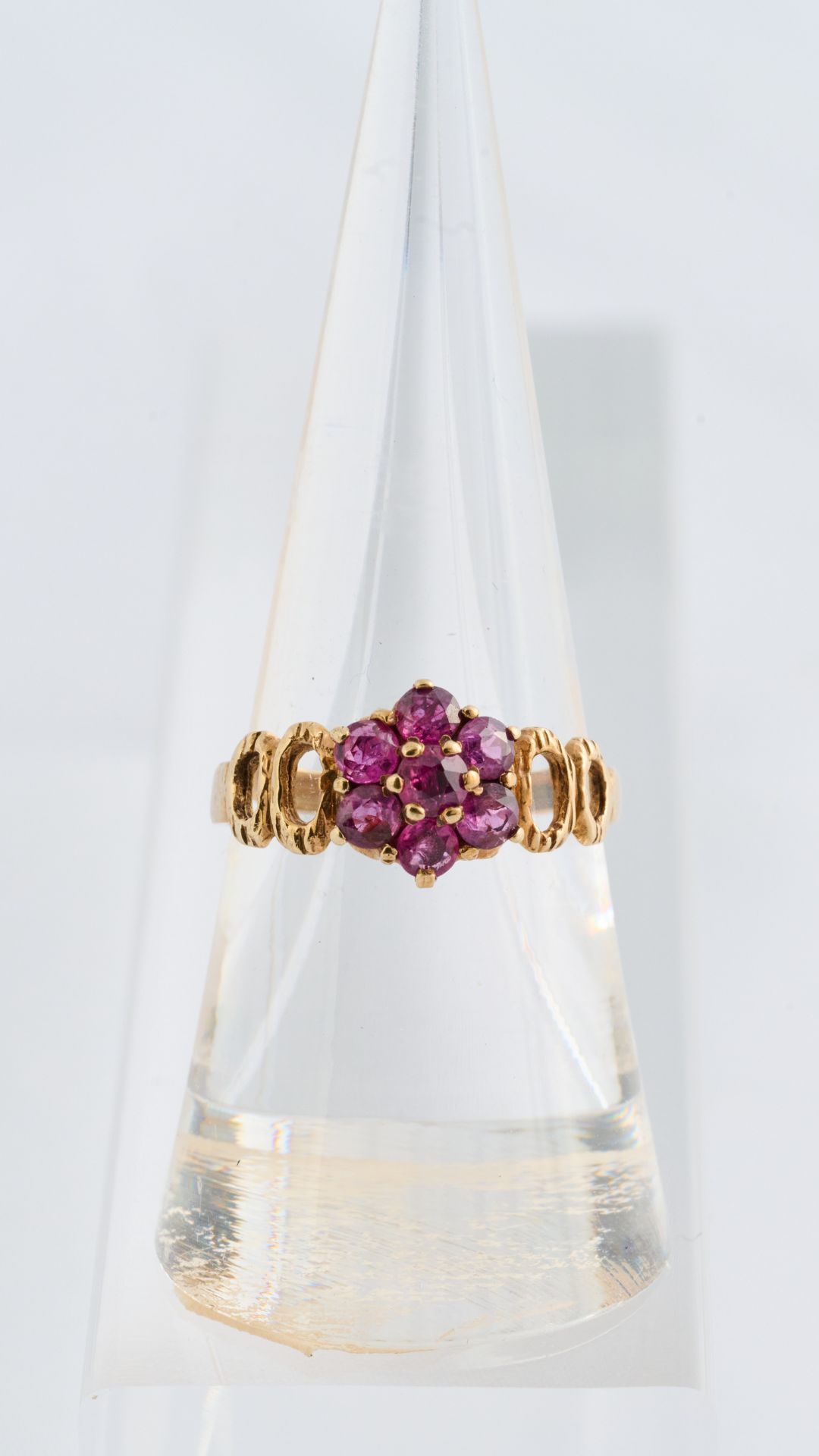 9ct Ubay Rubies Ring