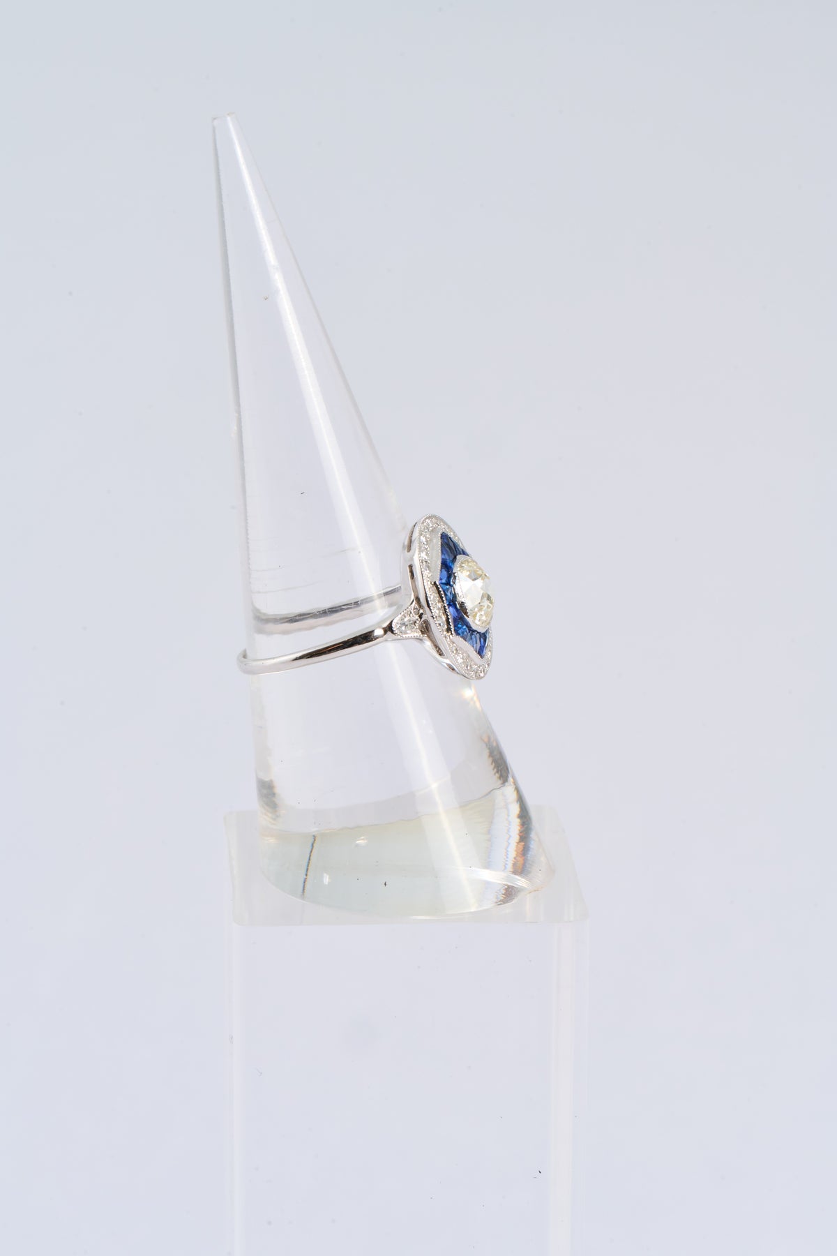 462 Sapphire Diamond Ring