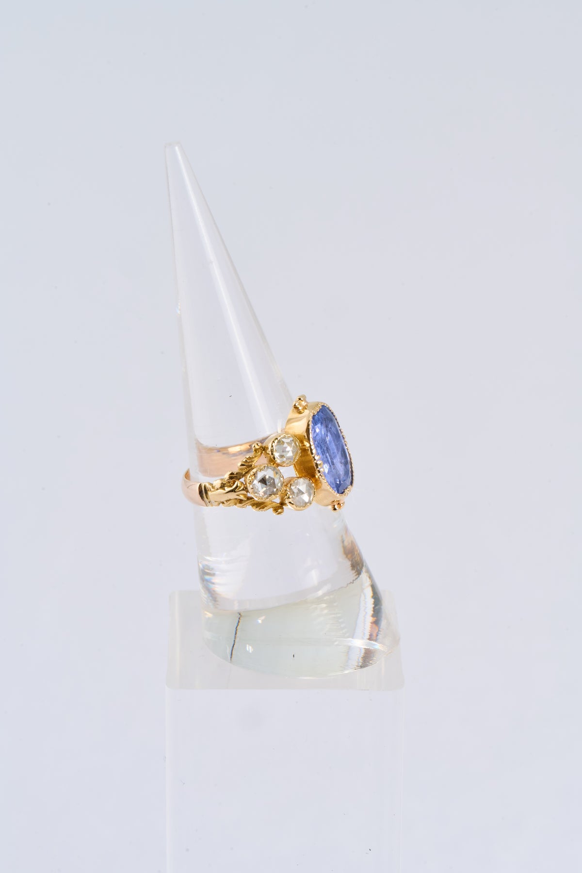 85 Sapphire Diamond Ring