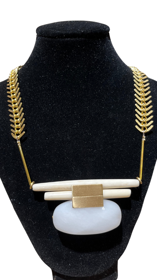GND222 Agate&Horn Ncklc